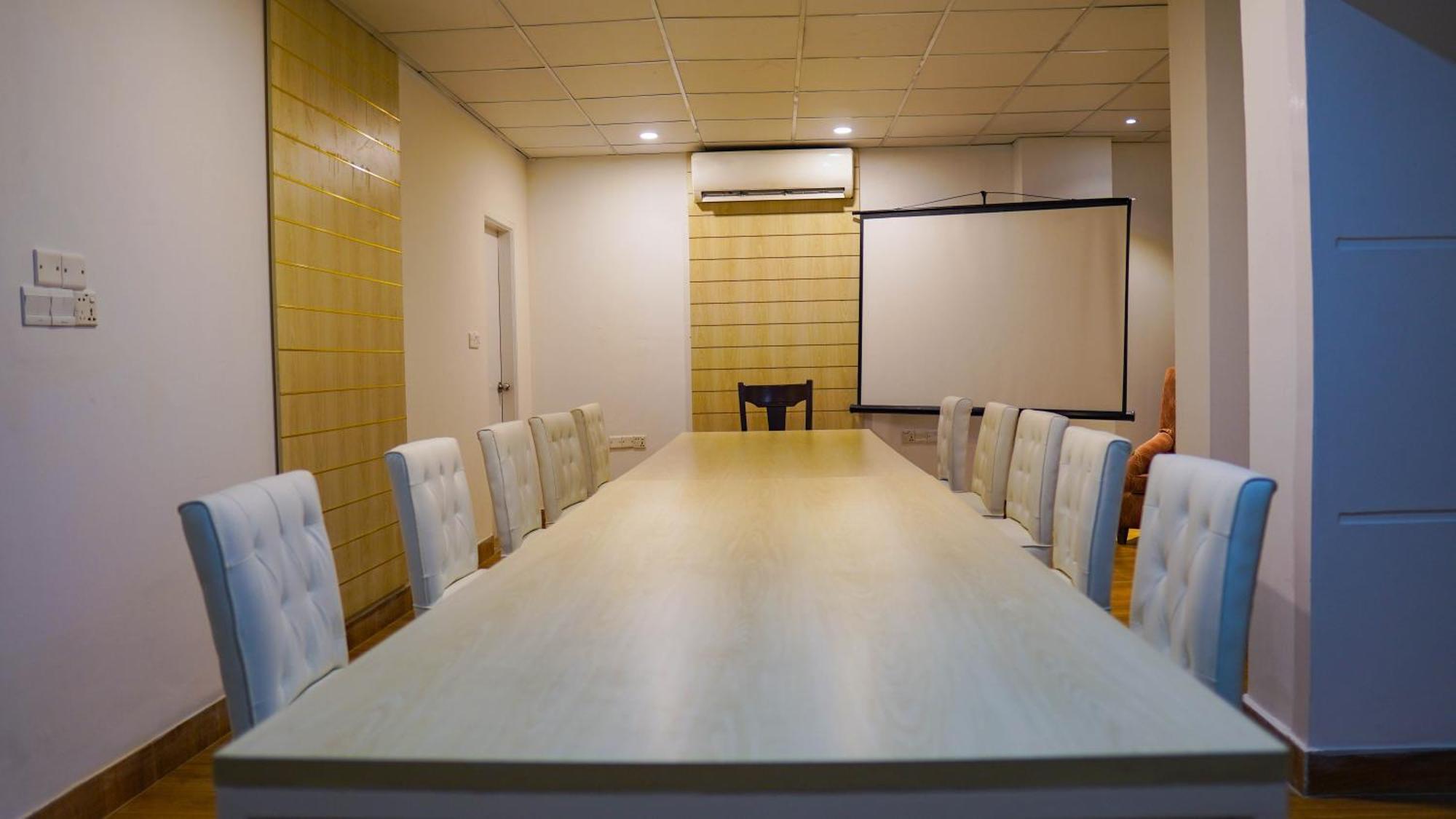 Grand Vistana Hotel Dhaka Ngoại thất bức ảnh