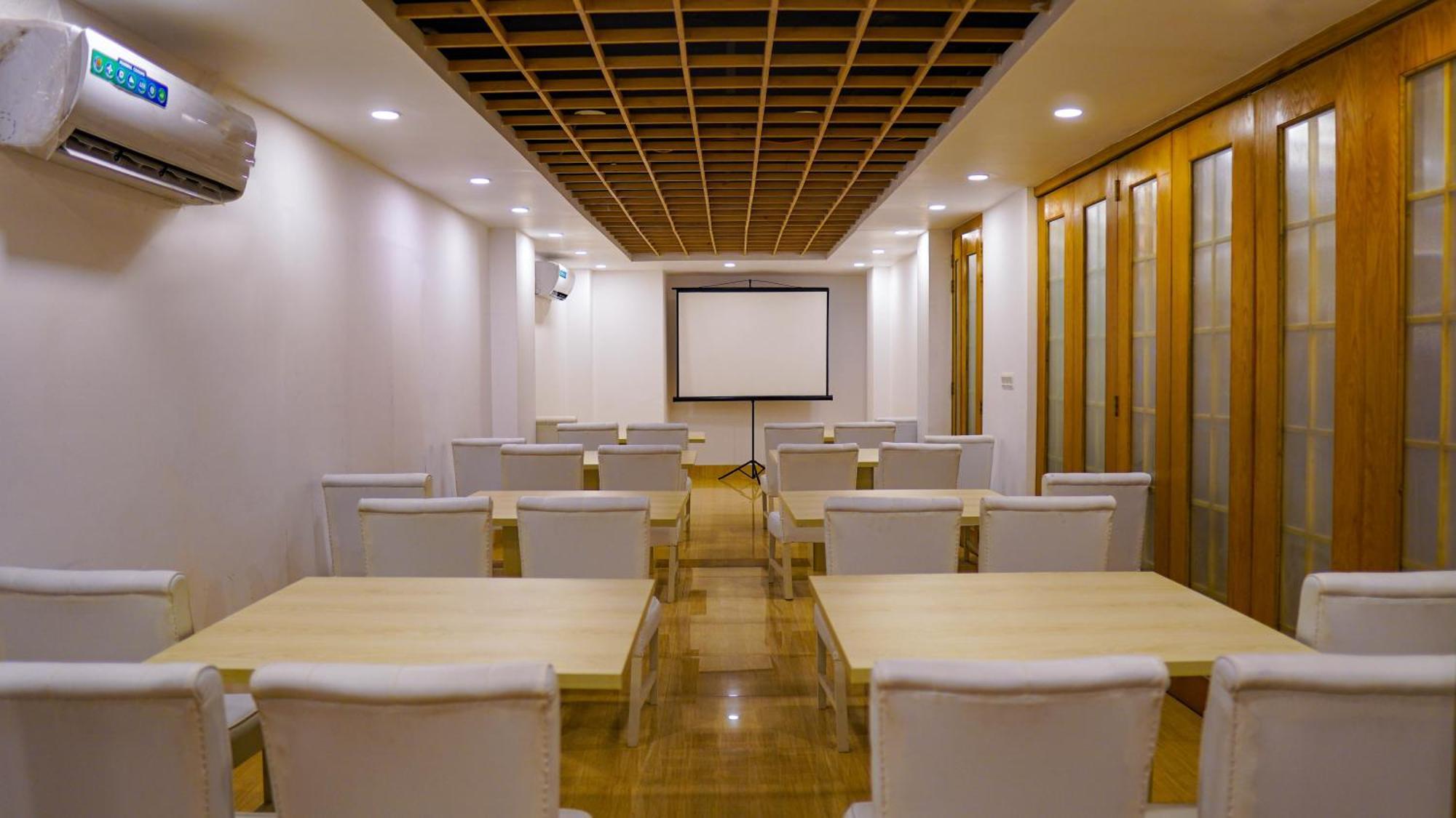 Grand Vistana Hotel Dhaka Ngoại thất bức ảnh