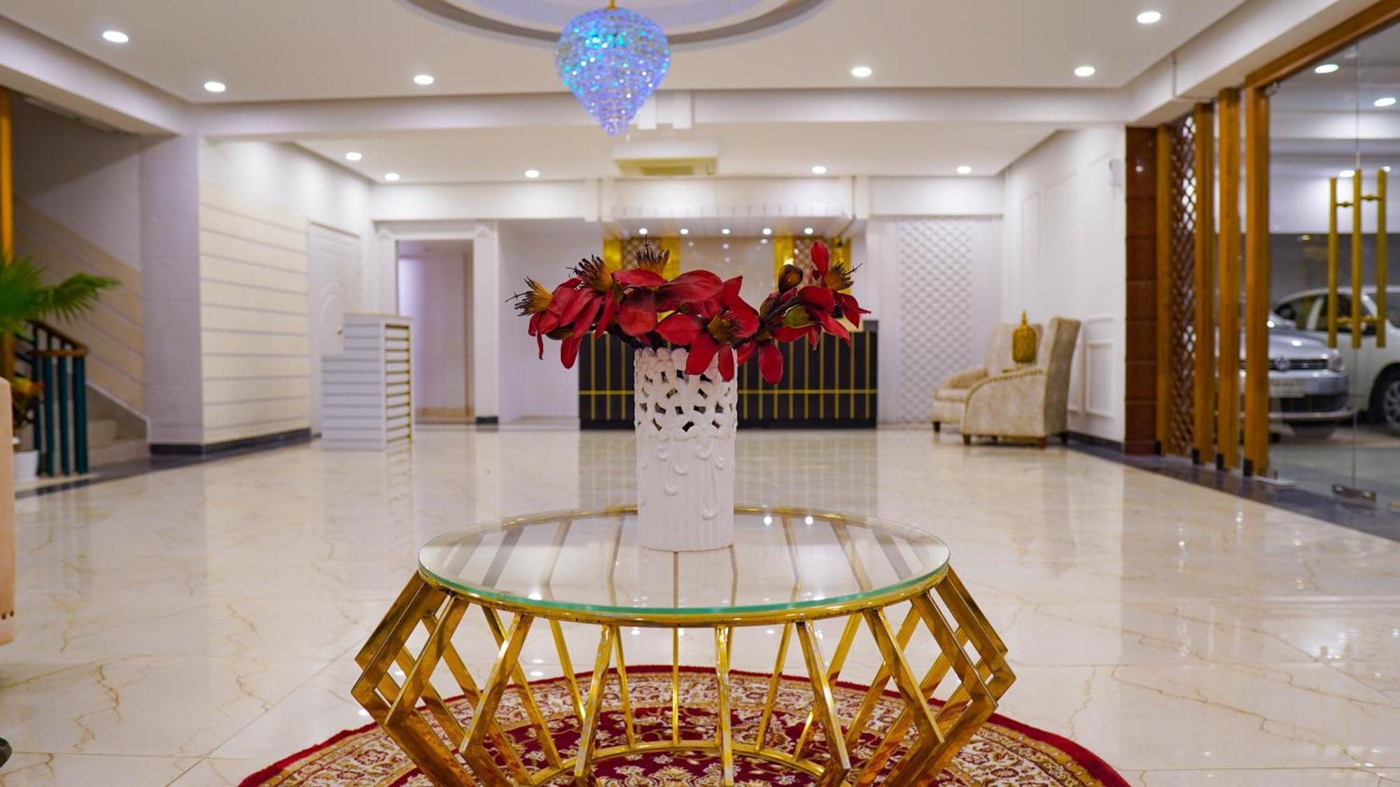 Grand Vistana Hotel Dhaka Ngoại thất bức ảnh