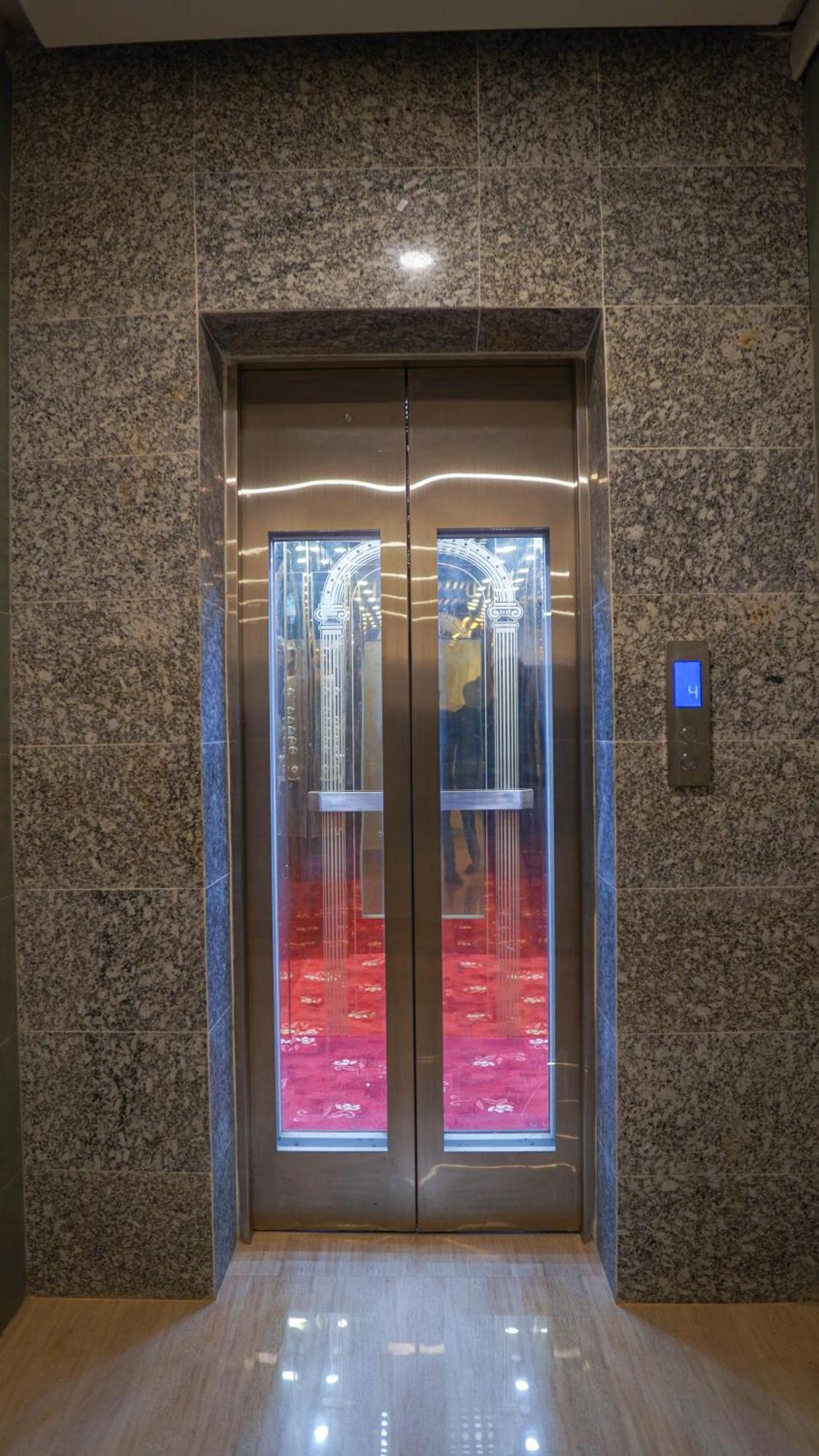 Grand Vistana Hotel Dhaka Ngoại thất bức ảnh