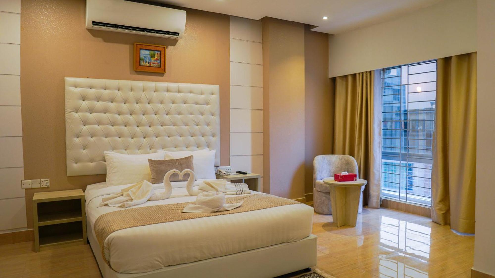 Grand Vistana Hotel Dhaka Ngoại thất bức ảnh