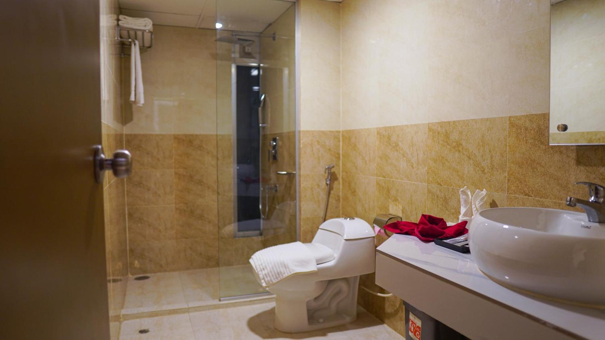Grand Vistana Hotel Dhaka Ngoại thất bức ảnh