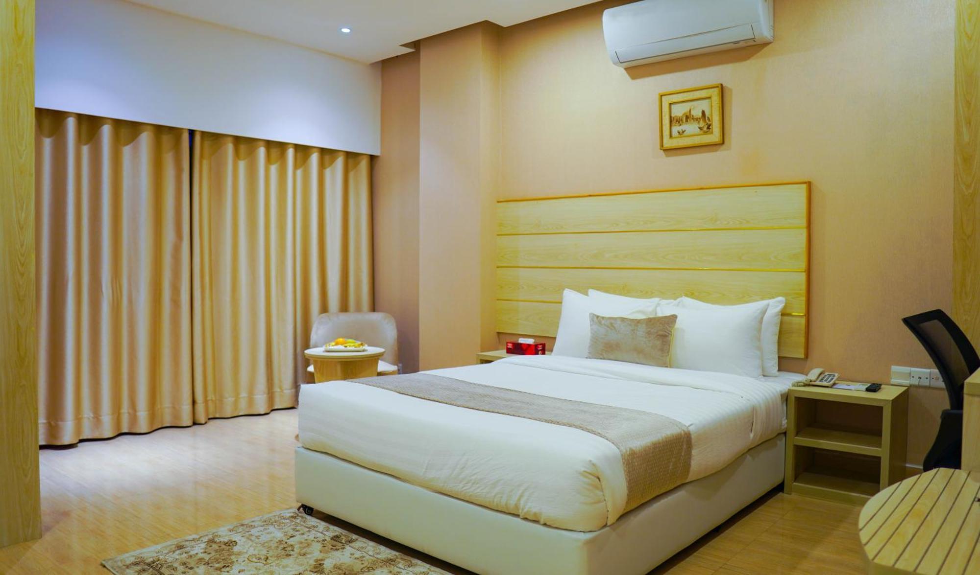 Grand Vistana Hotel Dhaka Ngoại thất bức ảnh